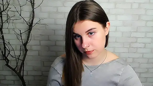 Snapshot of Sweet_Doll_Luna chatting on December 19, 4:35 pm Sweet Doll Luna online show from December 19, 4:35 pm