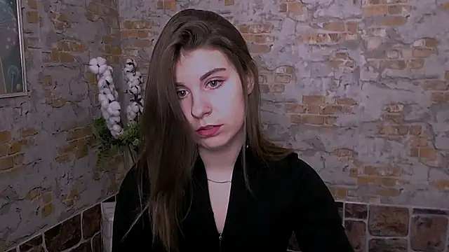 Snapshot of Sweet_Doll_Luna chatting on December 21, 12:59 pm Sweet Doll Luna online show from December 21, 12:59 pm