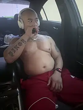 EatMyCake831 online show from January 16, 7:20 pm