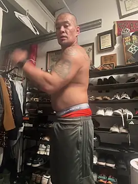 EatMyCake831 online show from September 25, 9:02 am