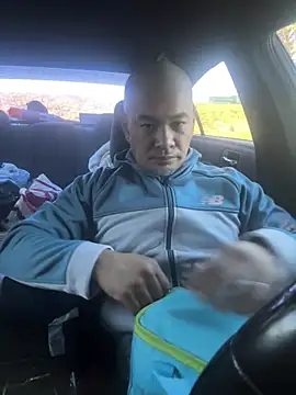 Snapshot of EatMyCake831 chatting on January 12, 6:57 pm EatMyCake831 online show from January 12, 6:57 pm