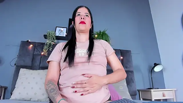 DulceAurora   online show from May 20, 2:51 am