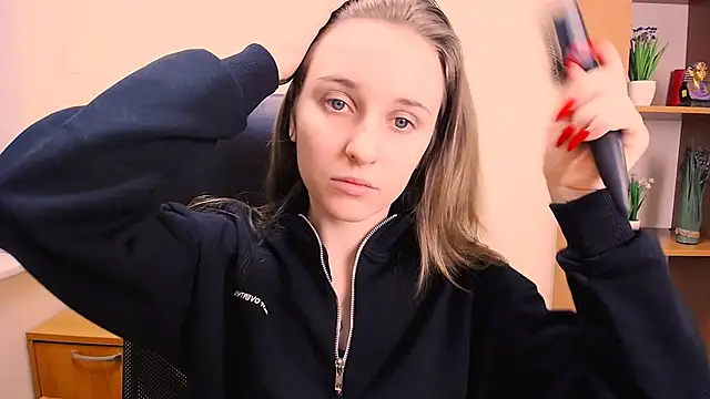 Snapshot of _Nicole_new chatting on January 18, 12:15 pm  Nicole new online show from January 18, 12:15 pm