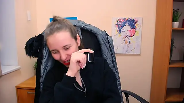 Snapshot of _Nicole_new chatting on February 24, 3:42 pm  Nicole new online show from February 24, 3:42 pm