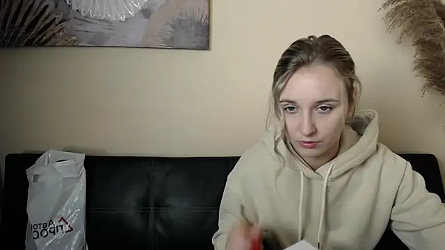  Nicole new online show from November 5, 11:43 am