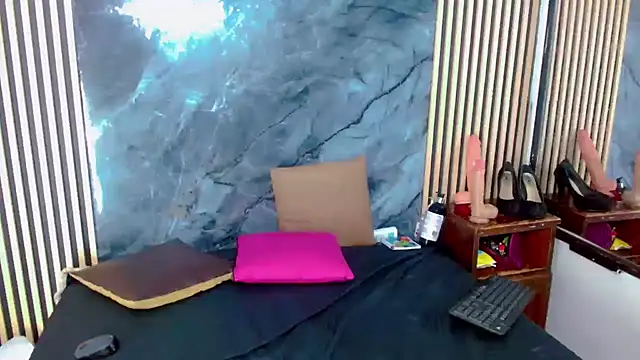 Isalombardi online show from March 10, 3:34 am