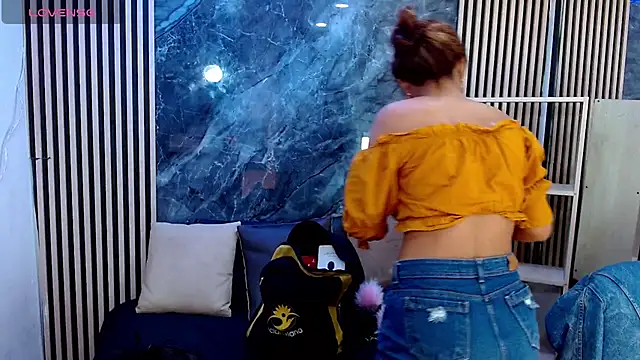 Isalombardi online show from September 27, 2:05 am