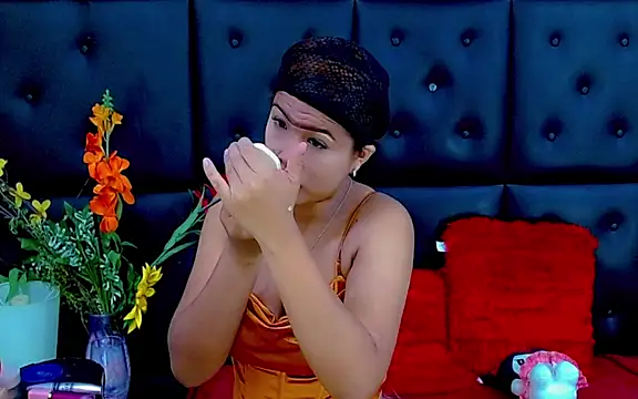 Isalombardi online show from February 7, 2:59 am