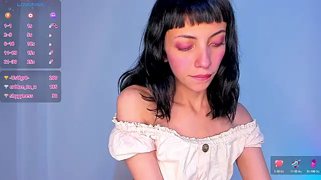 MiaGoth  online show from March 9, 7:45 am