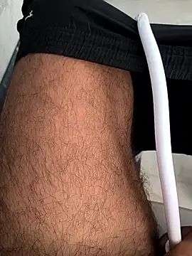 yourboy2000   online show from September 12, 2:11 am