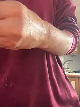 EmaSkyes online show from September 14, 5:50 am