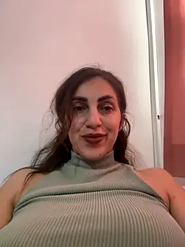 EmaSkyes online show from October 16, 7:42 am