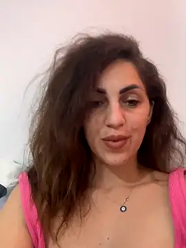 EmaSkyes online show from November 25, 9:31 am