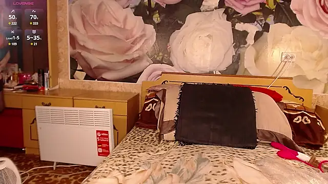 Snapshot of MarineSweet chatting on March 11, 1:45 pm MarineSweet online show from March 11, 1:45 pm