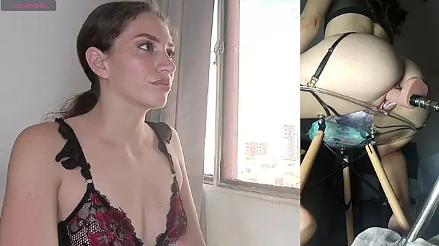 aurelialux online show from October 6, 8:39 pm