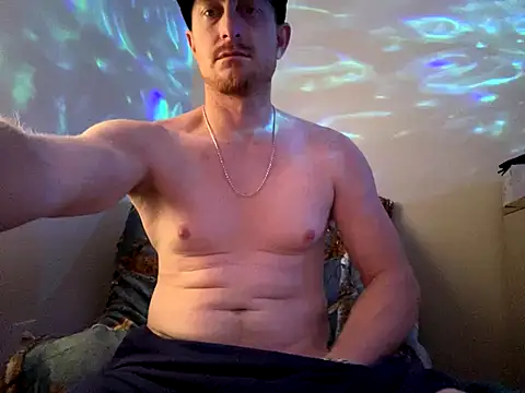 Snapshot of bigred0808 chatting on November 26, 7:26 pm bigred0808 online show from November 26, 7:26 pm