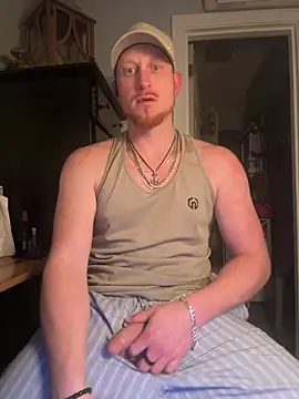 Snapshot of bigred0808 chatting on March 1, 5:31 am bigred0808 online show from March 1, 5:31 am