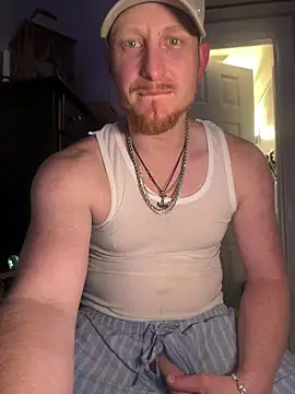 Snapshot of bigred0808 chatting on March 1, 9:39 pm bigred0808 online show from March 1, 9:39 pm