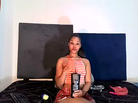 ReginaStar16 online show from March 19, 10:09 pm