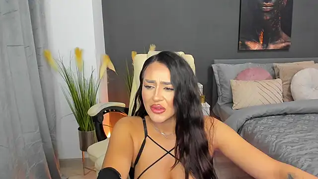 Sonia  Rey online show from February 11, 9:03 pm