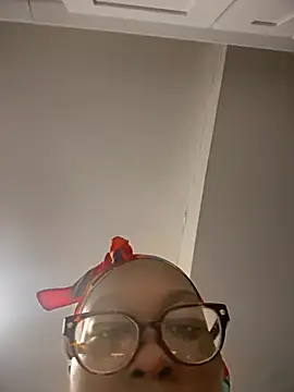 honeybrow online show from March 21, 1:48 pm