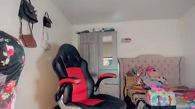 Oriana braom online show from October 15, 7:14 pm