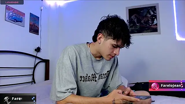 jeanfarelo online show from December 20, 10:16 am