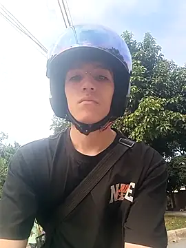 Snapshot of CRYBYT9 chatting on September 19, 10:43 pm CRYBYT9 online show from September 19, 10:43 pm