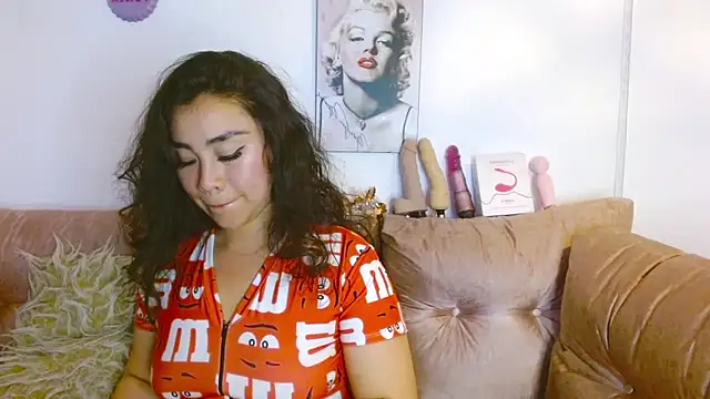 hinataleecs online show from January 5, 4:25 am