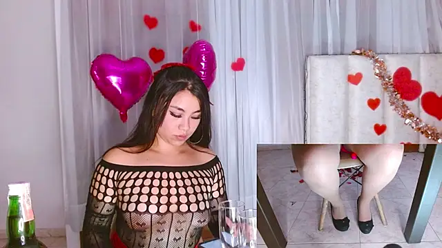 hinataleecs online show from February 15, 5:19 am