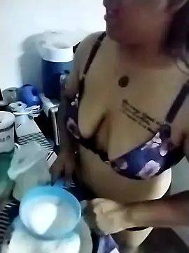 EmpaticBolillo online show from April 13, 1:00 am