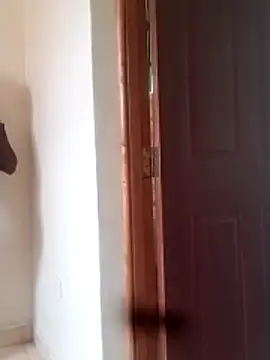 BriannaVincent online show from October 31, 4:24 am