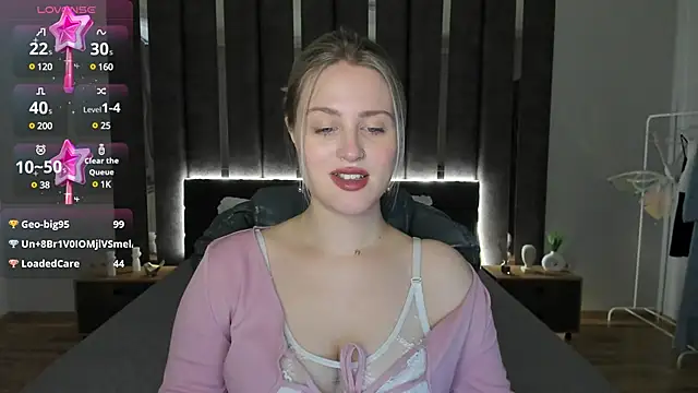 Snapshot of _Sarah_Soul_ chatting on January 24, 3:43 am Sarah Soul online show from January 24, 3:43 am