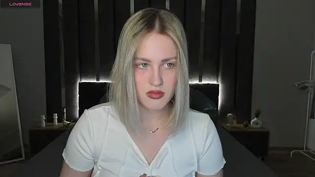 Snapshot of _Sarah_Soul_ chatting on February 5, 12:42 am Sarah Soul online show from February 5, 12:42 am