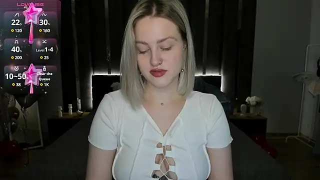 Snapshot of _Sarah_Soul_ chatting on February 20, 12:41 am Sarah Soul online show from February 20, 12:41 am