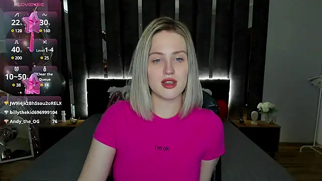 Snapshot of _Sarah_Soul_ chatting on February 25, 4:24 am Sarah Soul online show from February 25, 4:24 am