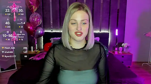 Snapshot of _Sarah_Soul_ chatting on March 5, 3:51 am Sarah Soul online show from March 5, 3:51 am