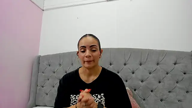 Valesskahall online show from December 15, 11:47 am