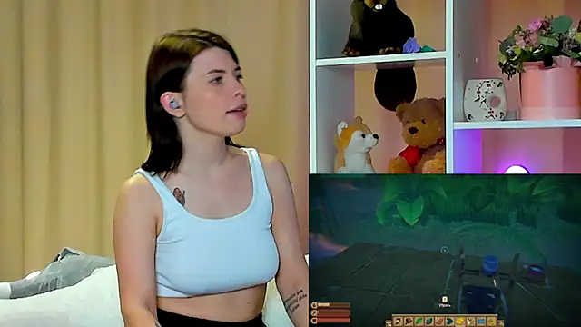 Snapshot of callmetori chatting on December 8, 3:02 pm callmetori online show from December 8, 3:02 pm