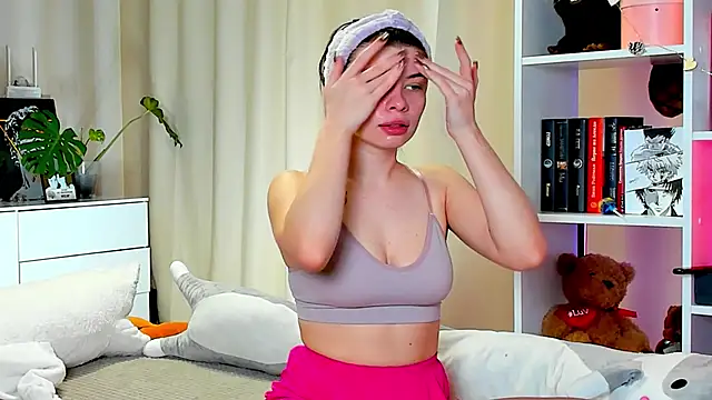 Snapshot of callmetori chatting on January 10, 8:07 am callmetori online show from January 10, 8:07 am