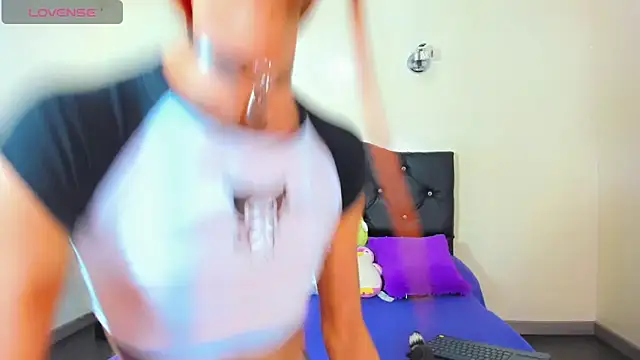 Elissa taylor  online show from February 6, 7:29 pm