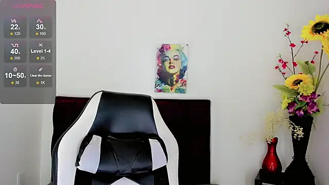 Elissa taylor  online show from February 8, 8:10 pm