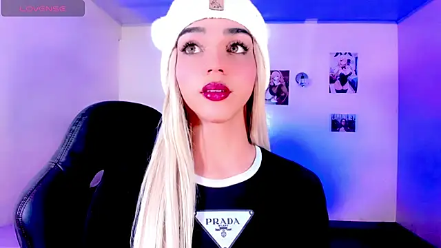 Elissa taylor  online show from November 17, 5:02 am