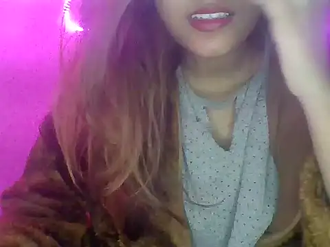 Snapshot of your_Shanvi chatting on December 18, 4:28 pm your Shanvi online show from December 18, 4:28 pm