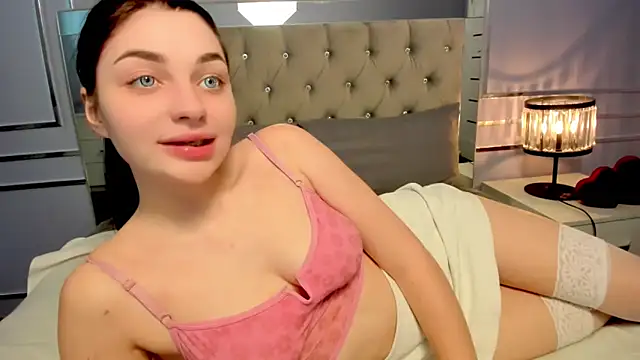 AngelinaWett online show from February 22, 10:18 am