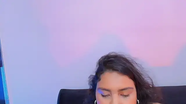 Brenda  gomez online show from January 30, 4:02 pm