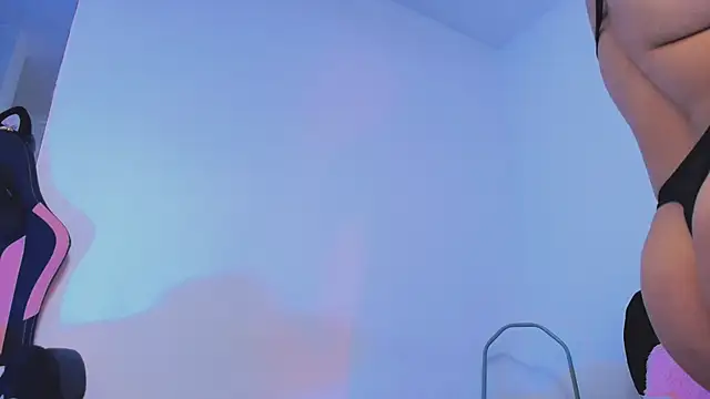 Brenda  gomez online show from March 4, 5:03 pm