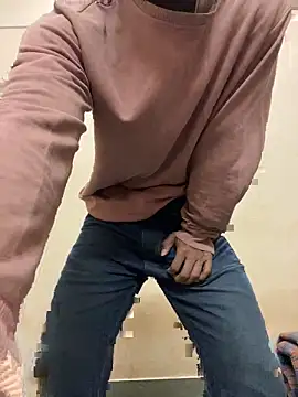 Snapshot of Shona5768 chatting on February 4, 8:20 am Shona5768 online show from February 4, 8:20 am