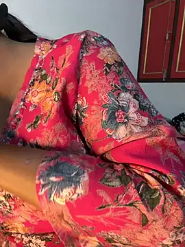 Ayesha mahi online show from November 8, 9:20 am