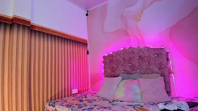 Snapshot of Daisy__rose chatting on March 15, 3:07 am Daisy rose online show from March 15, 3:07 am